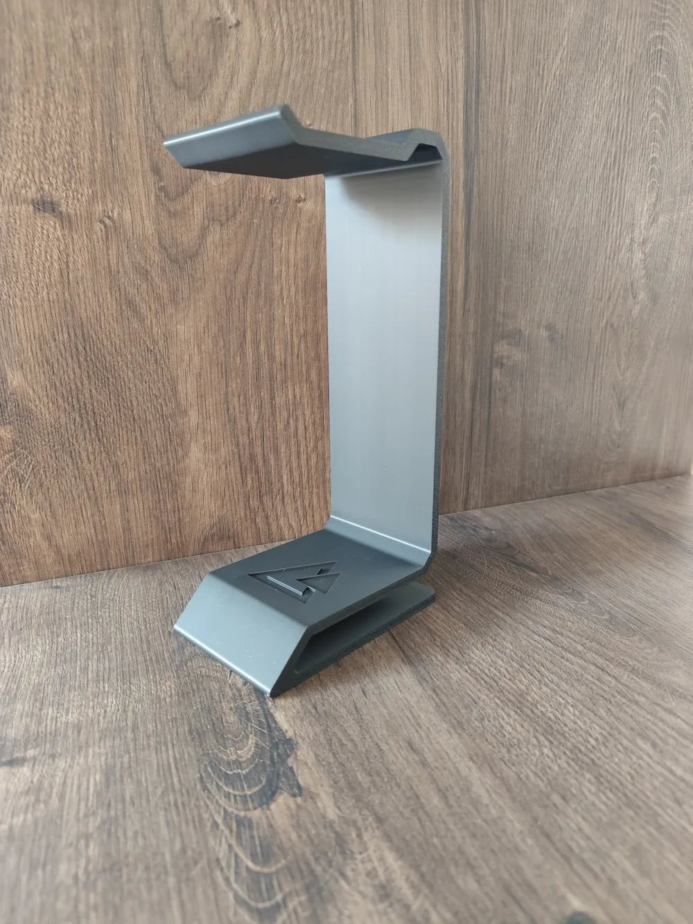 "Delta" Headphone Stand