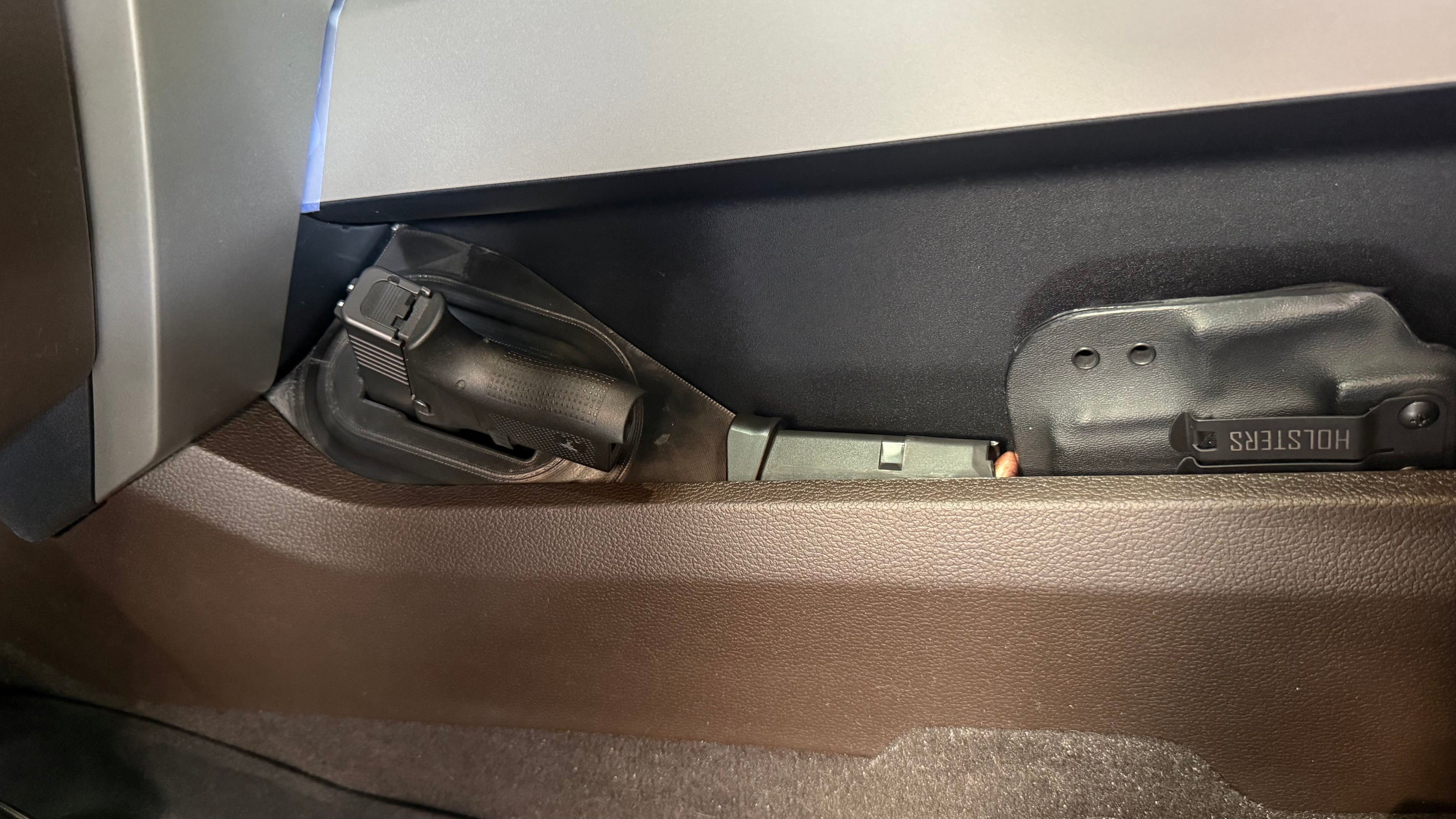 2015-20 F150/ 2017-22 F250 CONCEAL CONSOLE HANDGUN HOLSTER