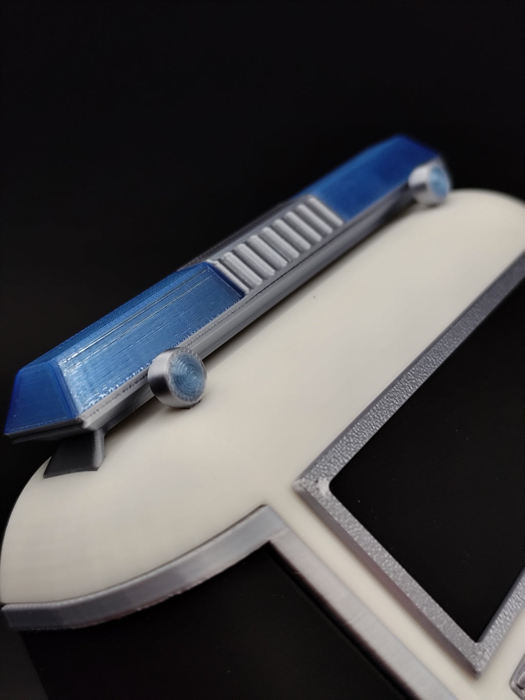 Close-up of blue roof light bar detail on Ghostbusters Ecto-1 3D printed key holder