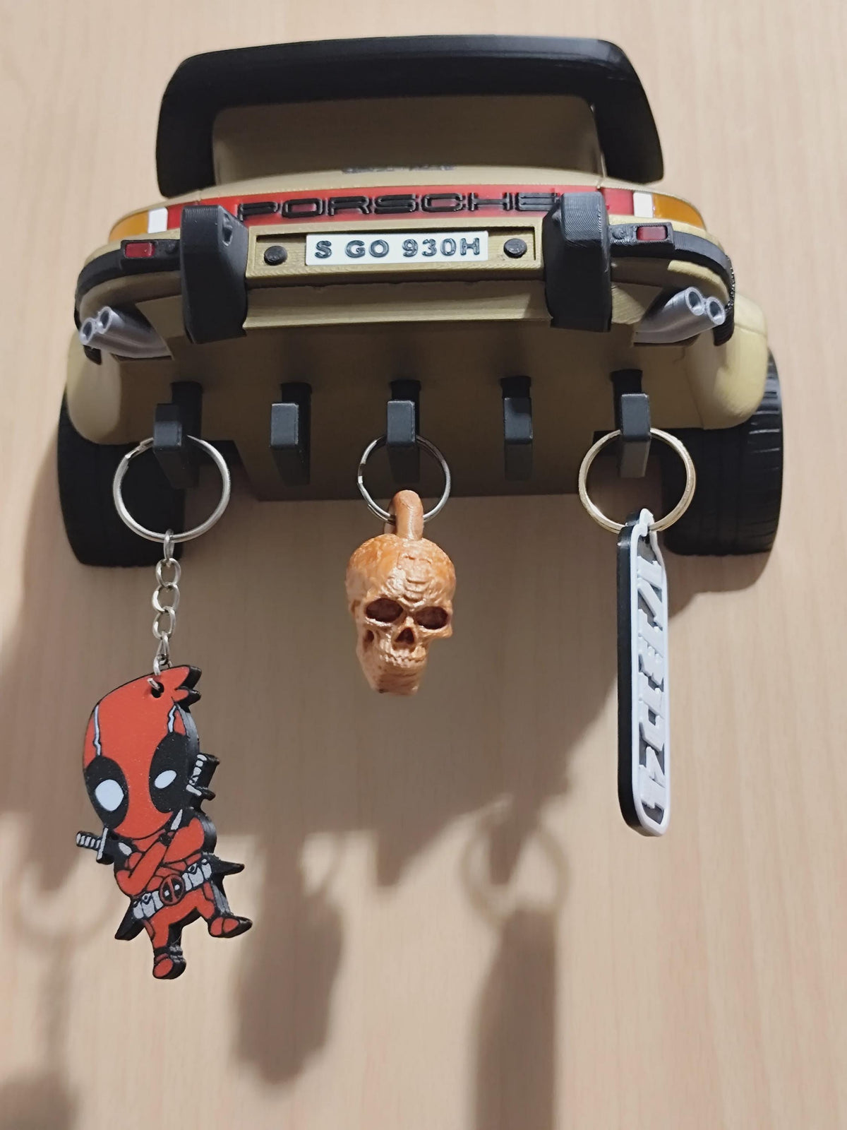 911 Turbo inspired 3D printed automotive wall key hanger, product image 10 of 10 by A&S Studio